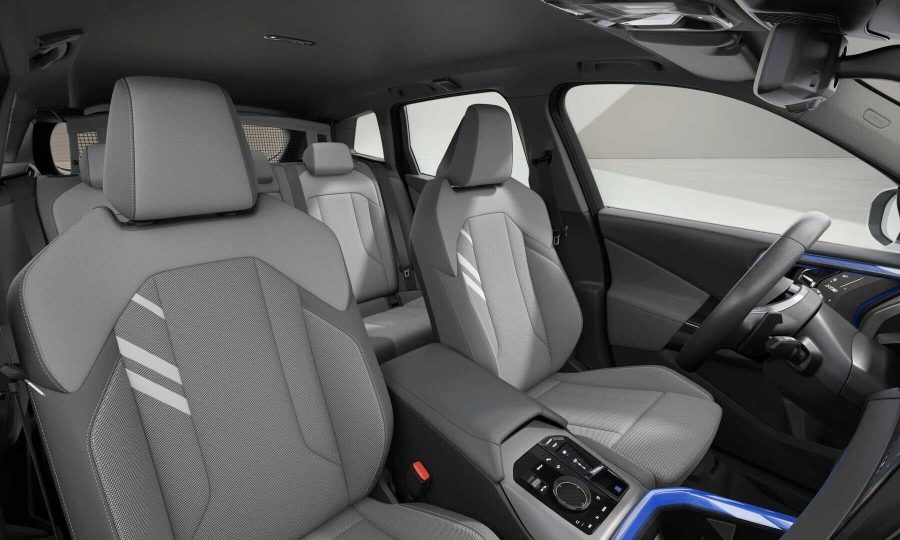 Renting Coches BMW X3 30e xDrive Alpine White
