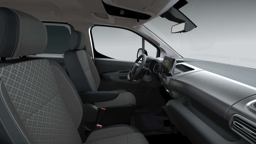 Renting Coches Opel Combo 1.5 TD S/S AT8 Ultimate Kiama Blue